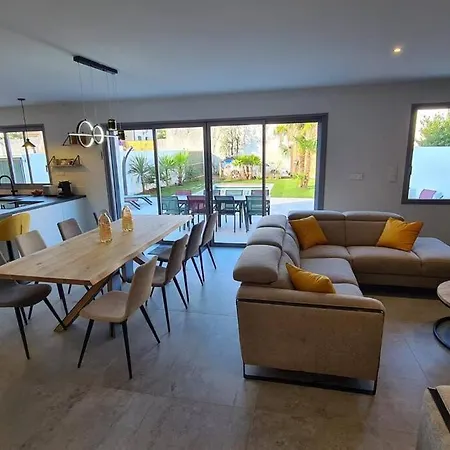 Villaa Situee A 700m De La Plage, 300m Du Port Апартаменты